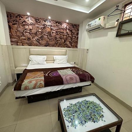Hotel Aditya Inn Near New Delhi Railway Station Main Bazar Экстерьер фото