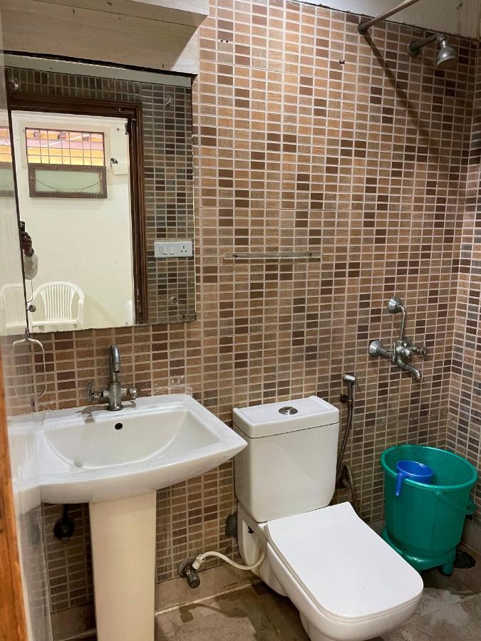 Hotel Aditya Inn Near New Delhi Railway Station Main Bazar Экстерьер фото
